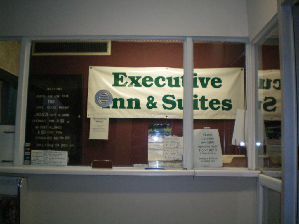 Executive Inn & Suites - Augusta Eksteriør billede
